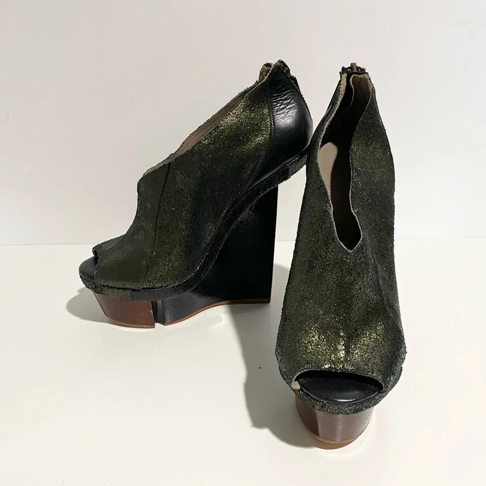 Finsk Leather Metallic Wooden Platform Heel 36 - Picture 2 of 11